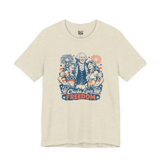 Chicks Love Freedom Tee in red